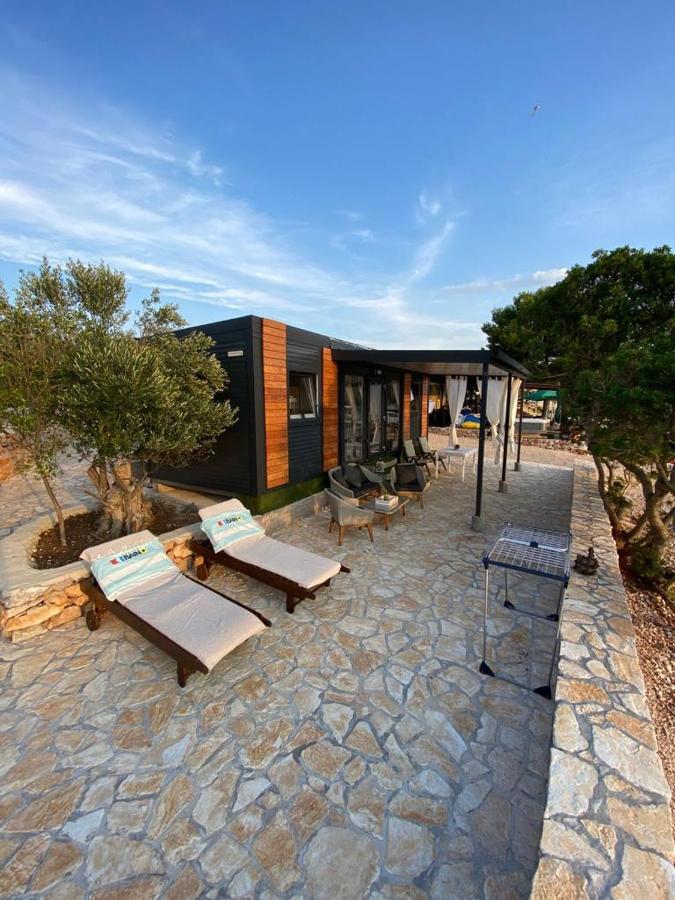 Beach House Danica - Resort & Tavern Bain, Free Transport, Pool, Island Of Zut - Kornati Pristanisce Экстерьер фото