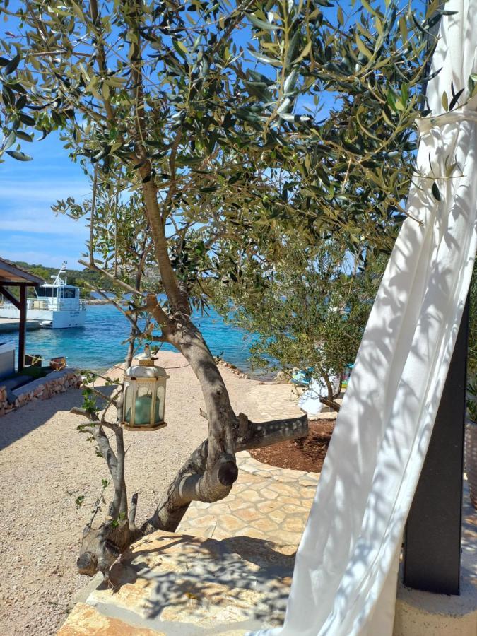 Beach House Danica - Resort & Tavern Bain, Free Transport, Pool, Island Of Zut - Kornati Pristanisce Экстерьер фото