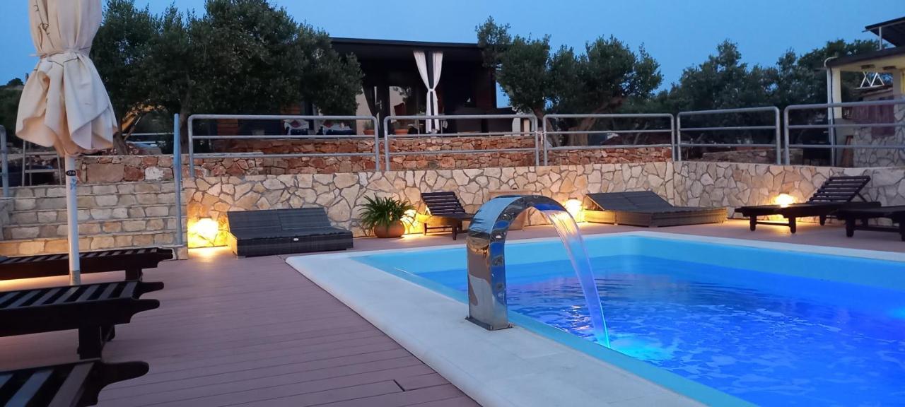 Beach House Danica - Resort & Tavern Bain, Free Transport, Pool, Island Of Zut - Kornati Pristanisce Экстерьер фото